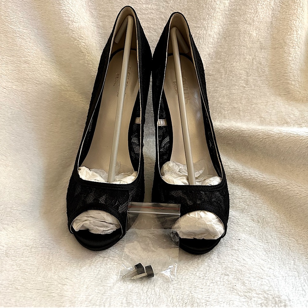 Size 8 | Black Lace Peep Toe Heels